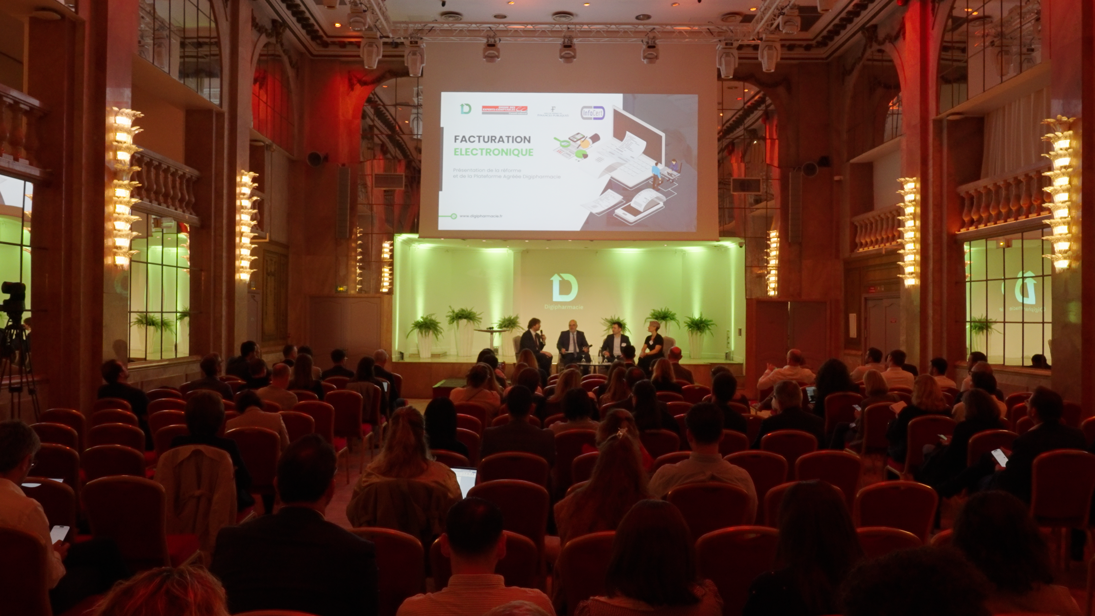 Table Ronde Digipharmacie avec intervenants