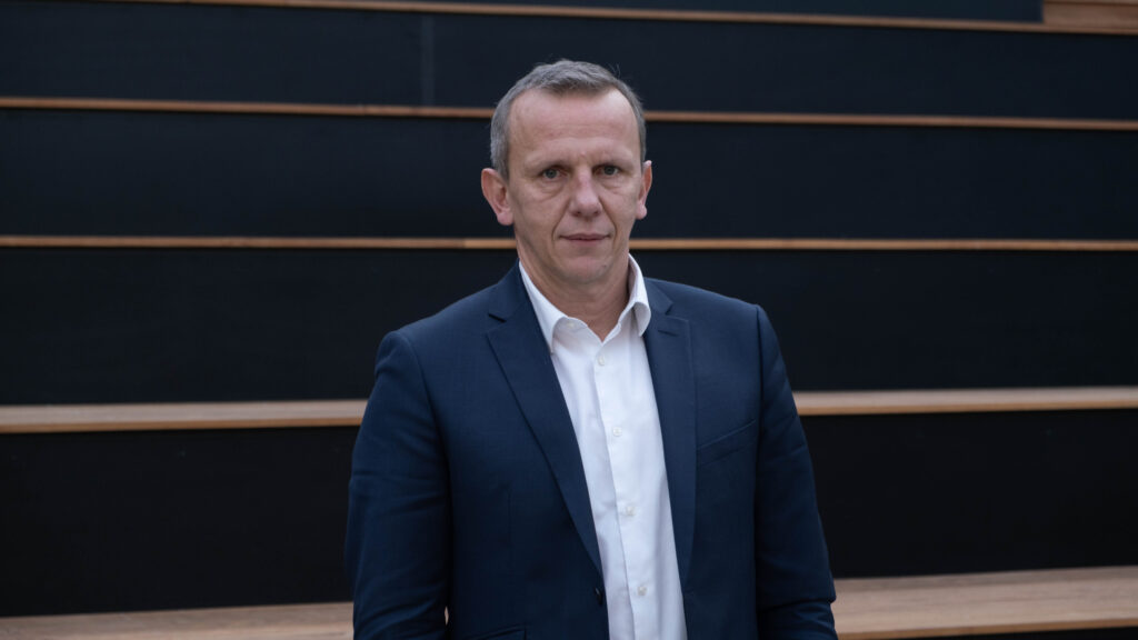 thumbnail of Franck Favier – Directeur de la Division e-Connect